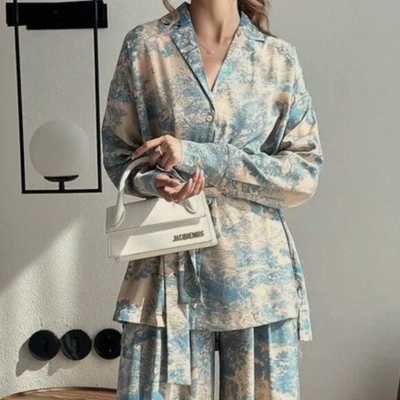 2 PIECE WARM BLUE AND CREAM TOILE PRINT BUTTON DOWN FRONT TROUSERS AND TOP SET - Picture 5 of 5